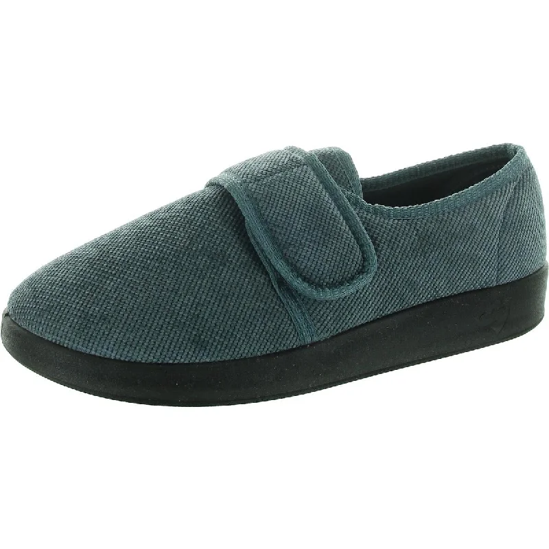 Men's slippers with a wool blend upper for warmth Mens Slip Resistant Manmade Loafer Slippers Men's slippers with a wool blend upper for warmth Mens Slip Resistant Manmade Loafer Slippers
