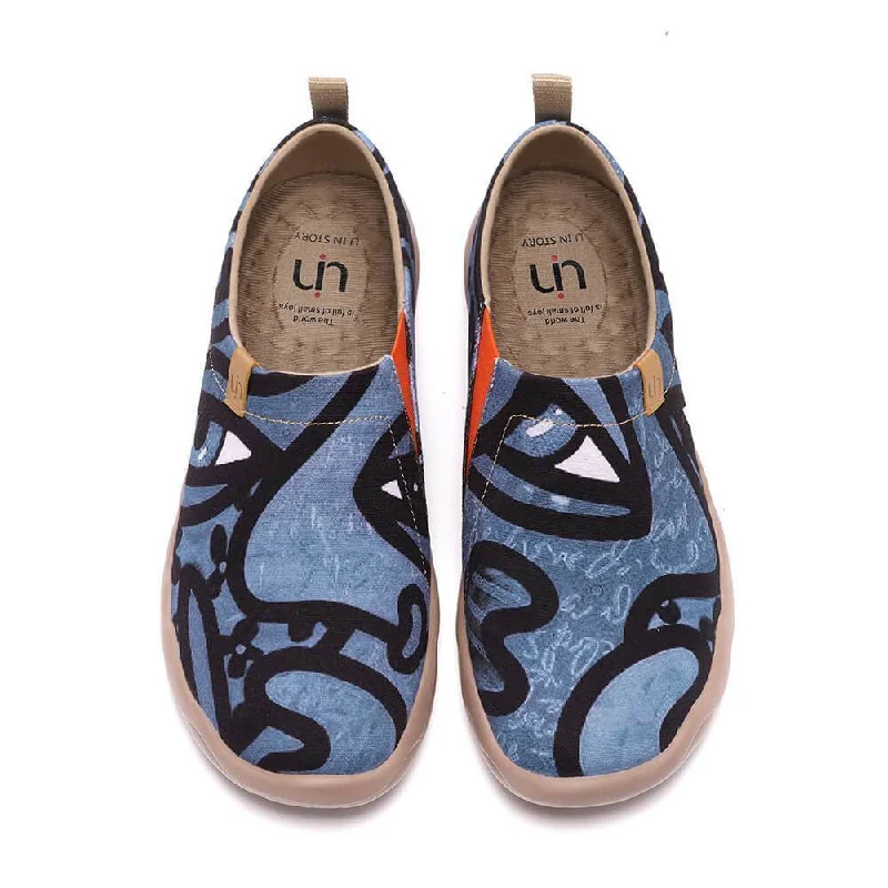 Men's canvas shoes with a perforated design for better ventilation Charming Kiss I