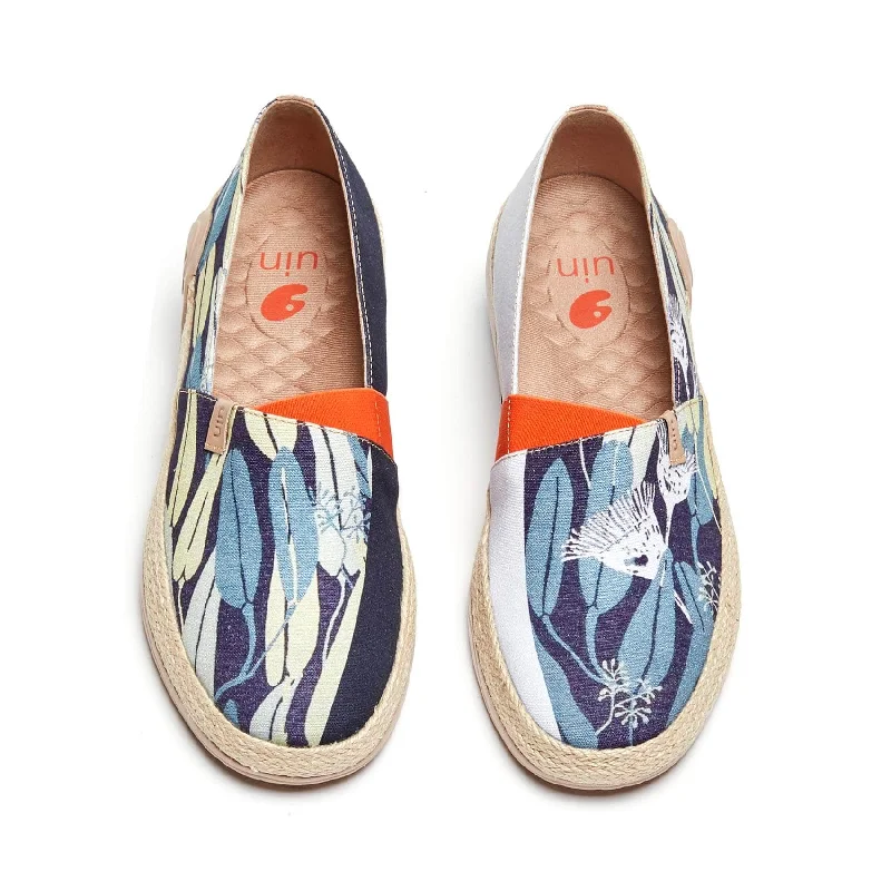 Men's canvas shoes in khaki color for a versatile look In the Wood Marbella