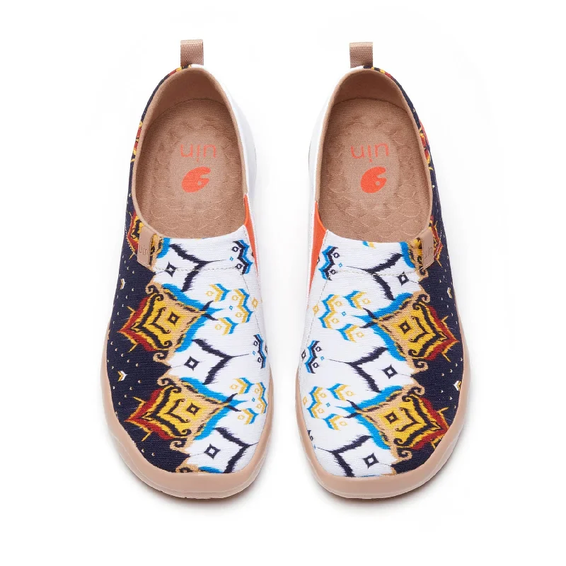 Men's canvas shoes with a suede - like finish for a luxurious feel Batik Bali Toledo I Men Men's canvas shoes with a suede - like finish for a luxurious feel Batik Bali Toledo I Men