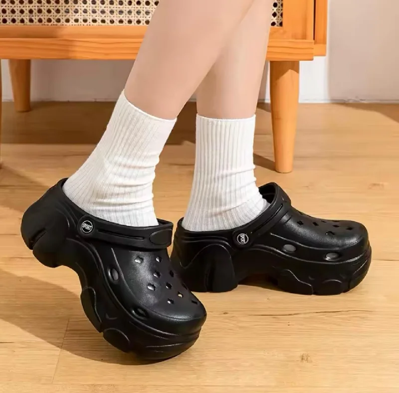 Men's slippers with a Velcro closure for easy on and off M0568 clogs shoes