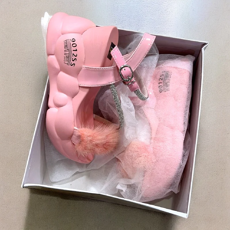 Men's slippers with a logo patch on the side Fur fairy sandal