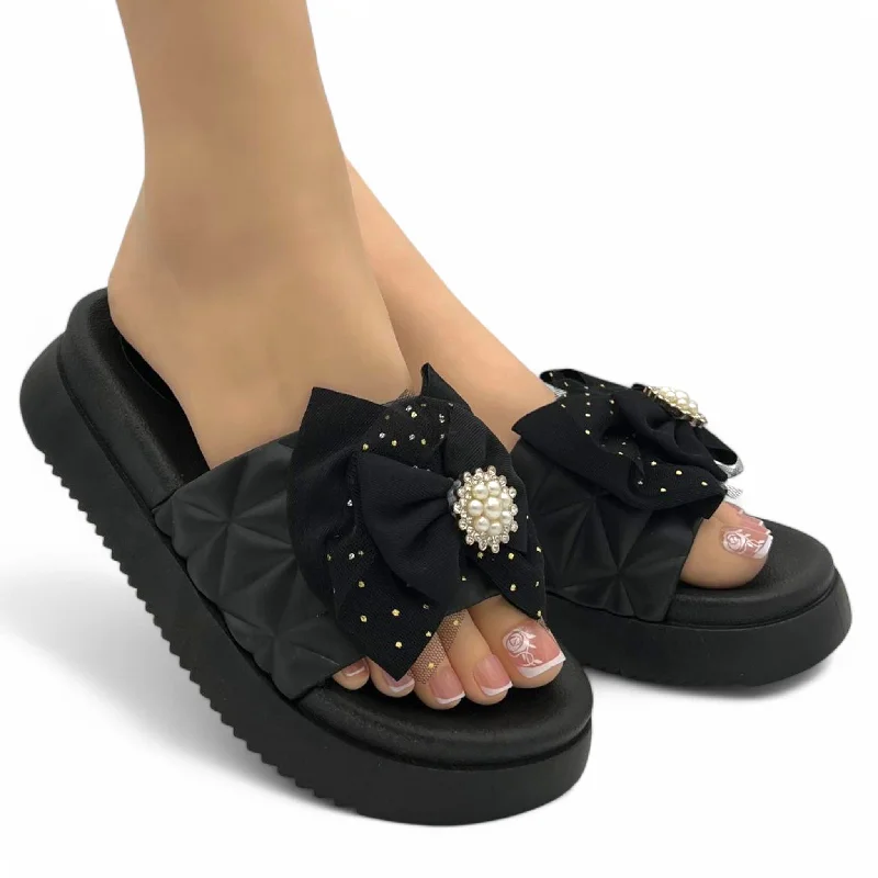 Men's slippers with a non - slip outsole for safety Perlisa bow slipper