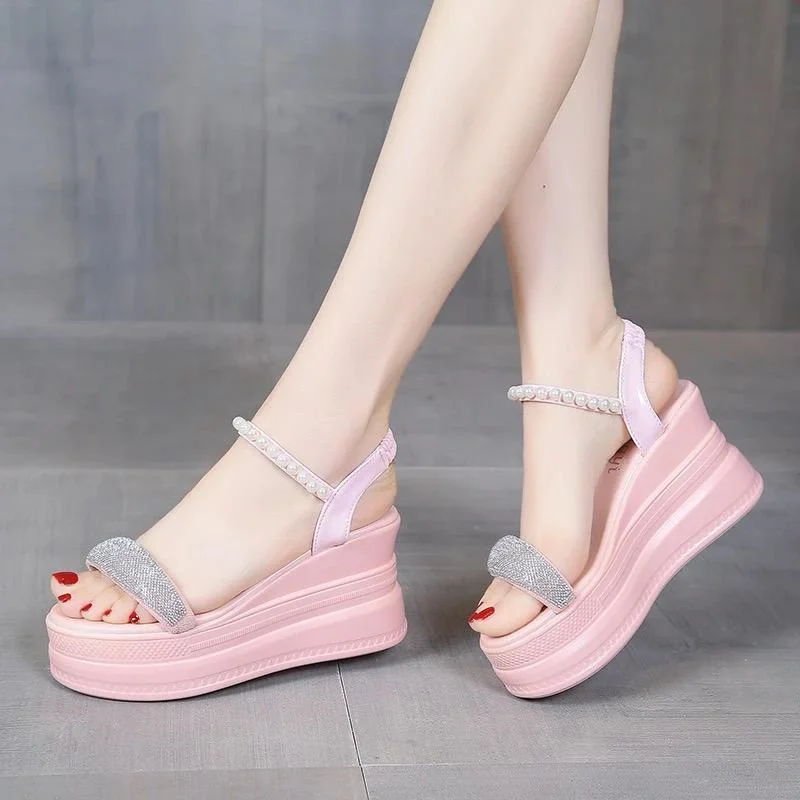 Men's slippers with a soft, flexible sole A871 pearl wedge
