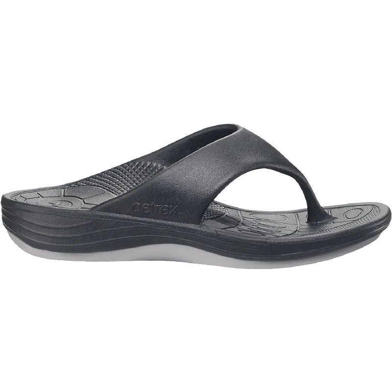 Men's sandals in a neutral color like black or brownMen's Aetrex Maui Black EVA