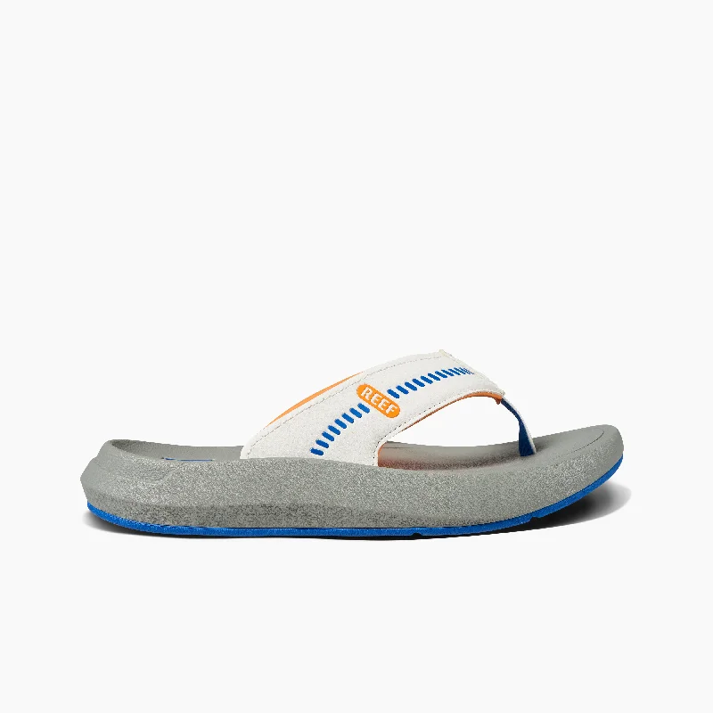 Men's sandals with a contrast stitching detailCruiser