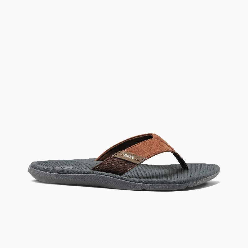 Waterproof men's sandals for water activitiesReef Santa Ana