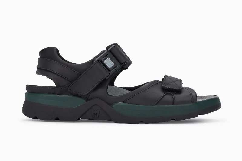 Men's leather sandals with an adjustable strapShark Sport