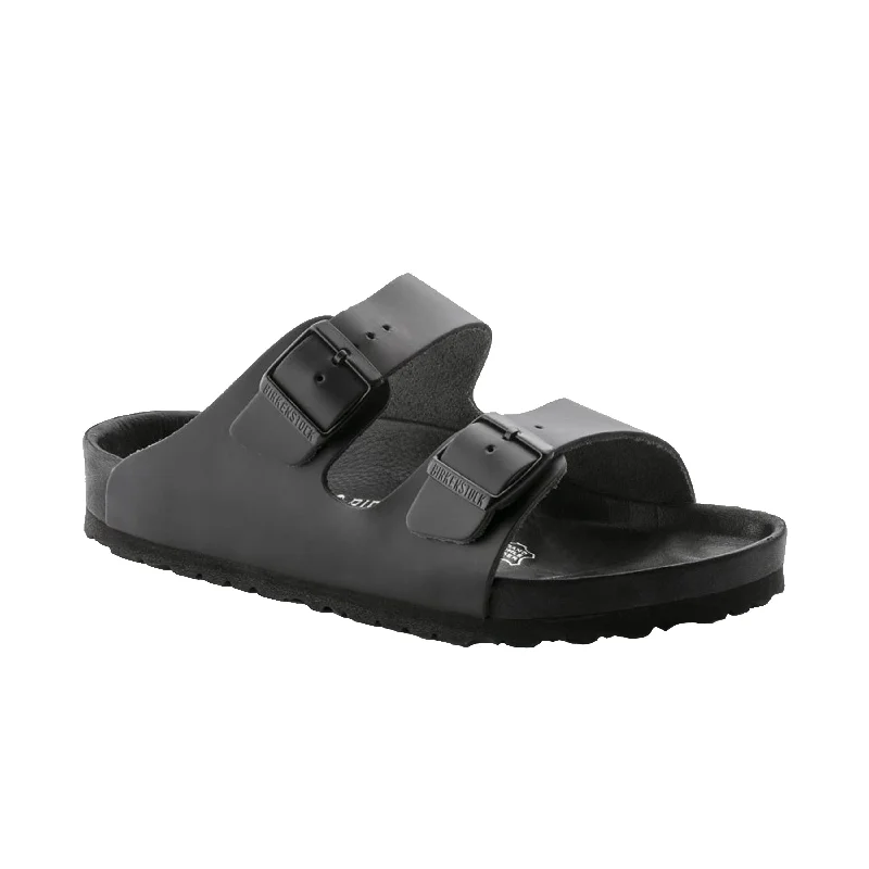 Men's sandals with a contrast stitching detailMonterey Black Exquisite Smooth Leather