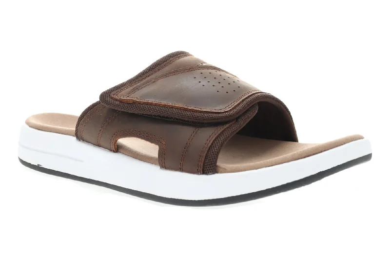 Men's sandals with a cushioned footbedEmerson