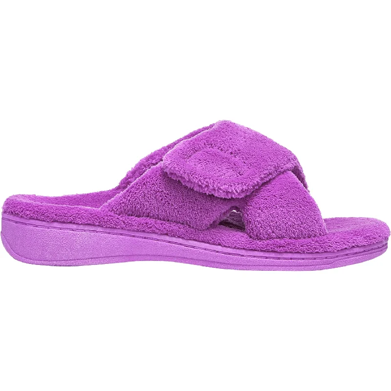 Men's sandals with a stretchy strap for a better fitWomen's Vionic Relax Purple Cactus Terrycloth