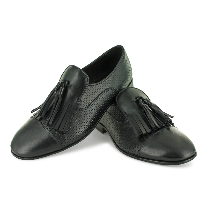 Men's loafers with a leather lining for comfort16/888 - Black Tassle/Fringe Combo