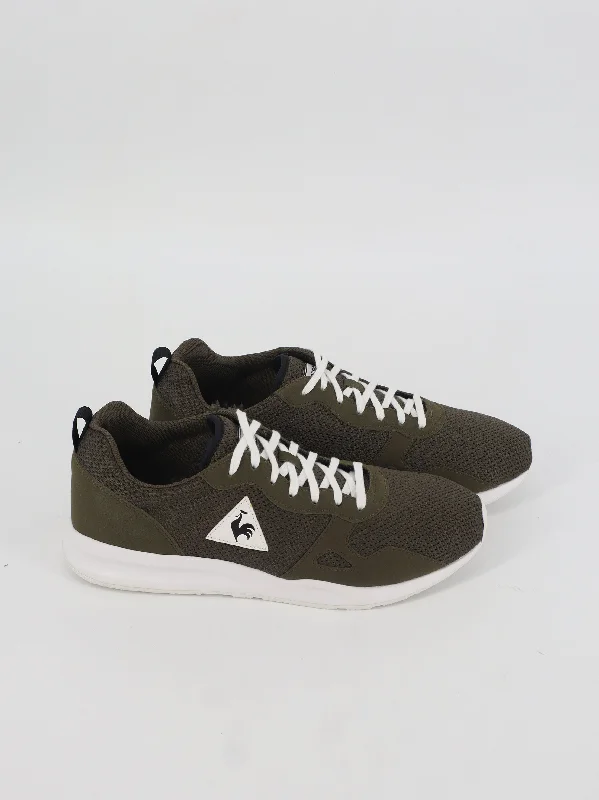 Men's casual shoes with a logo patch on the tongueMen's Brand Logo Embroidered Sneakers,Olive