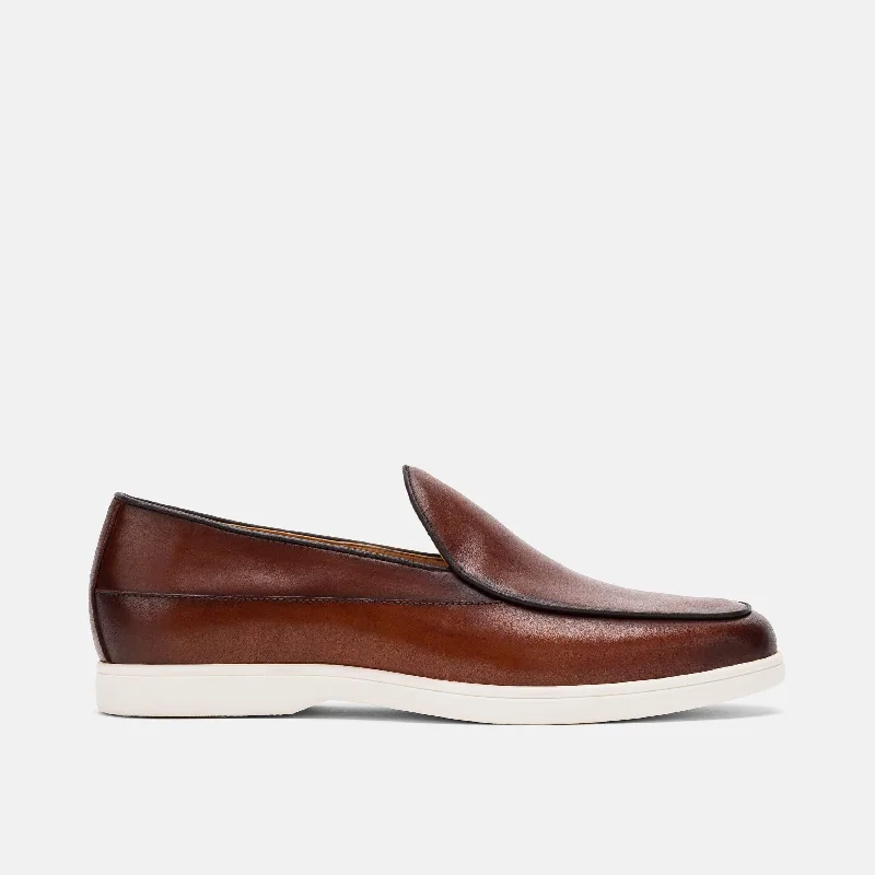 Men's loafers with a stretchy side panel for a better fitAlessandro Mahogany Leather Venetian Loafers