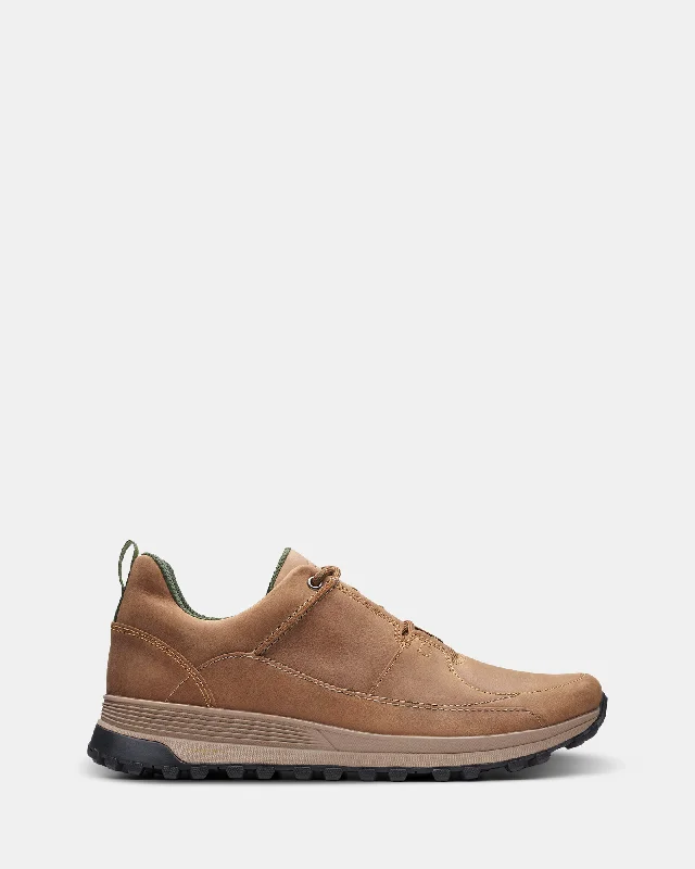 Men's loafers with a stretchy side panel for a better fitAtl Trek Run Tan Combo