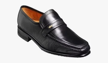 Leather men's casual shoes with a scuffed finishBarker Wesley Loafer Shoe - Black Calf