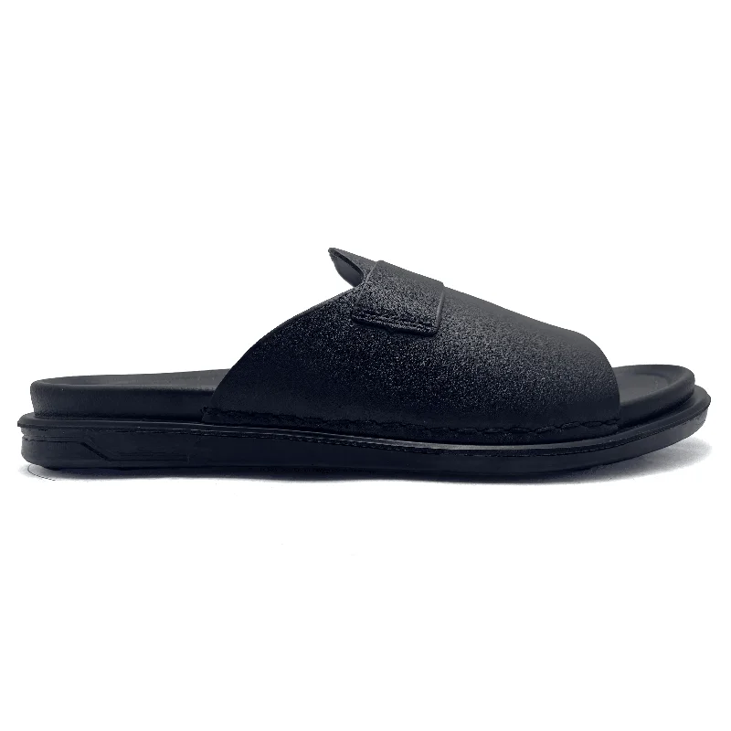 Men's slippers with a logo patch on the sideBlack Casual Slipper