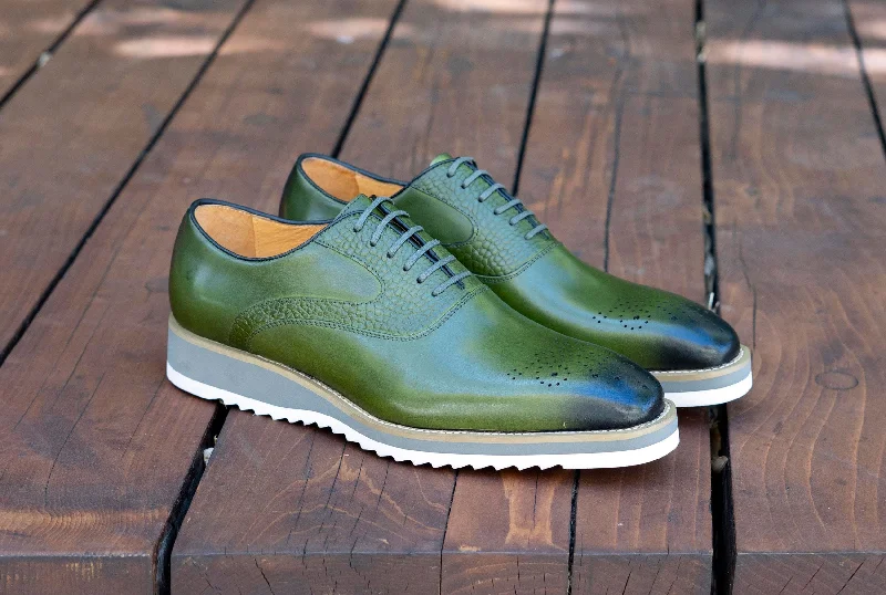 Men's leather Oxford shoes with a plain toeStyle: 515-40-Olive