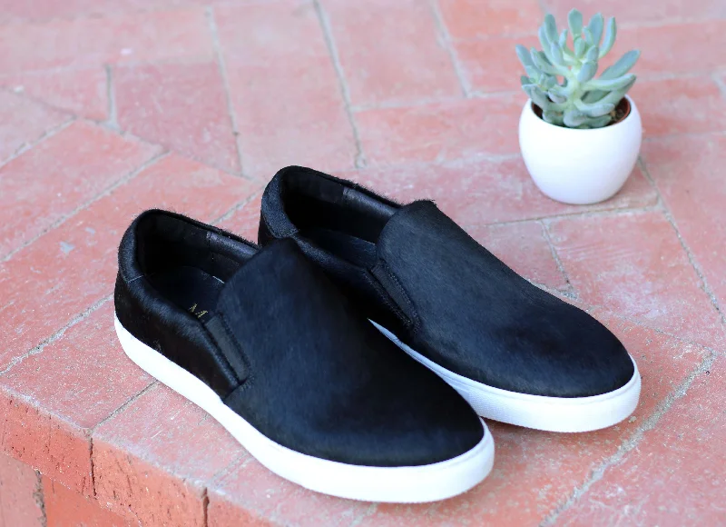 Men's Oxfords in a dark burgundy leather for a unique styleCarrucci by Maurice Pony Hair Slip-On Sneaker Black Men's Oxfords in a dark burgundy leather for a unique styleCarrucci by Maurice Pony Hair Slip-On Sneaker Black
