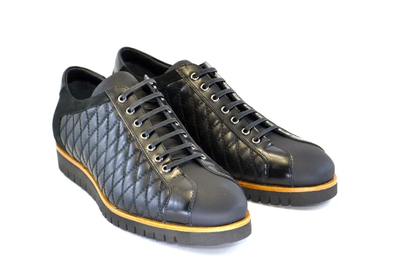 Men's Oxford shoes with a polished leather finishStyle: 4005HS-Black