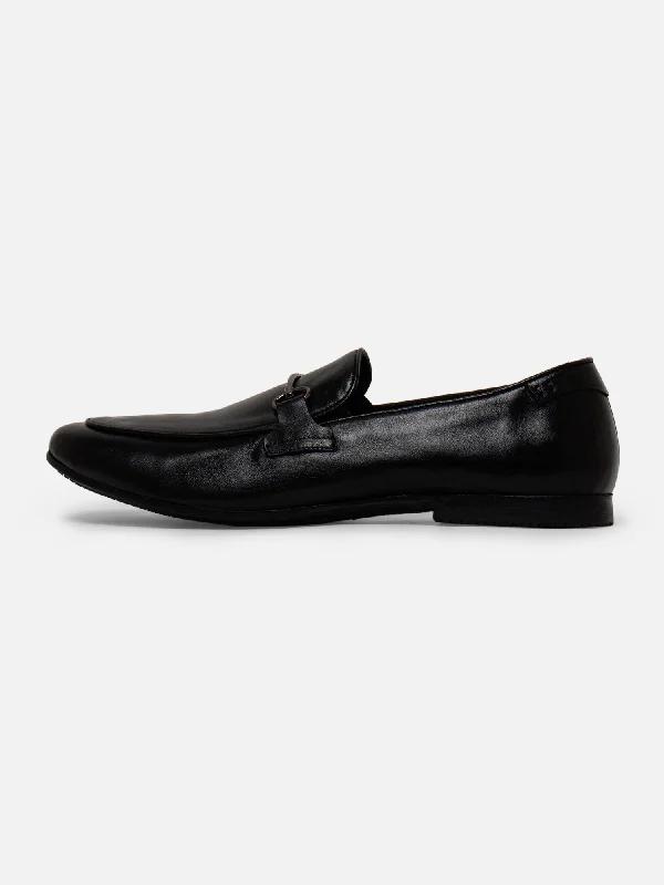 Leather men's casual shoes with a scuffed finishEzok Leather Loafer Shoes For Men