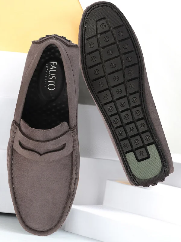 Men's casual sneakers with a mesh upperMen Grey Suede Leather Side Stitched Driving Loafer and Moccasin