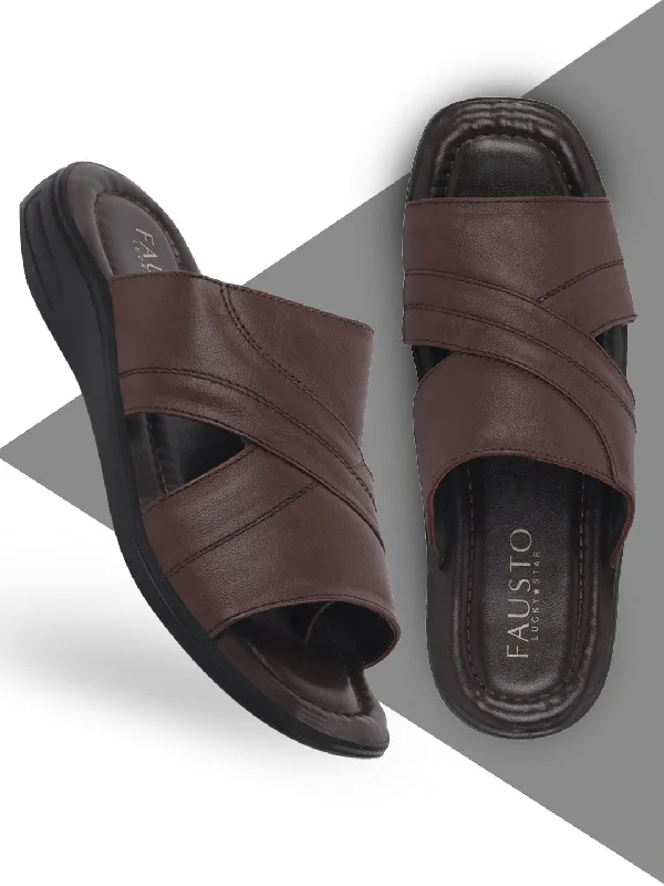 Men's slippers with a leather sole for a classic lookMen Brown Slip On Leather Outdoor Lightweight Cushioned Slippers