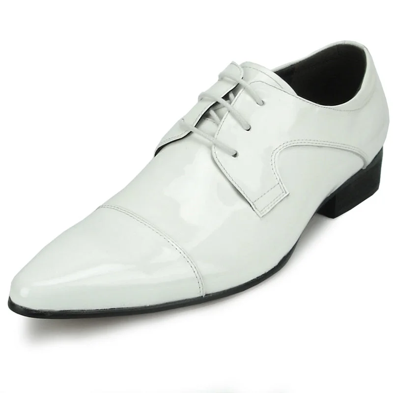 Men's Oxford shoes with a leather lining for breathabilityFiesso FI-7286 White Patent Lace Up Encore Oxfords Men's Oxford shoes with a leather lining for breathabilityFiesso FI-7286 White Patent Lace Up Encore Oxfords