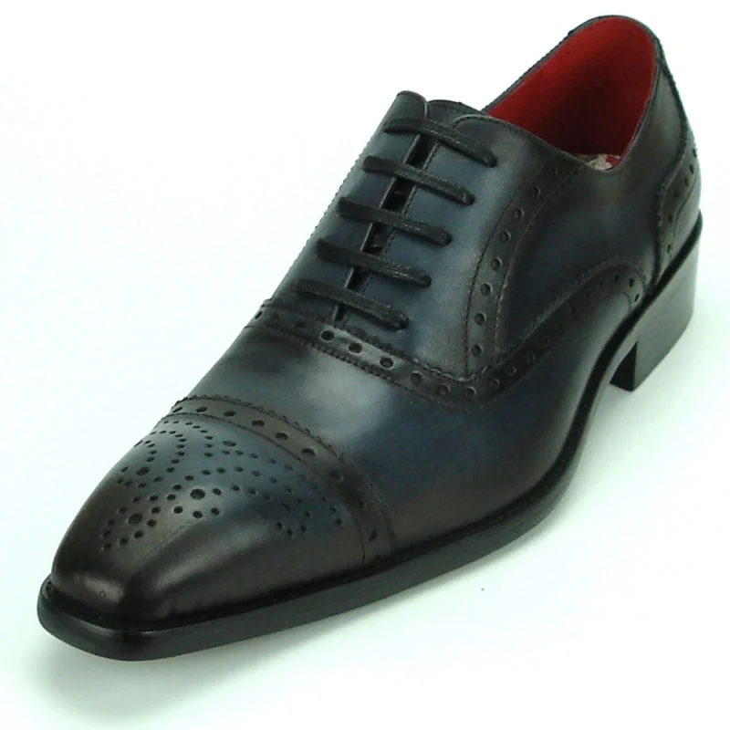 Men's Oxford shoes with a wingtip design and leather soleFiesso FI-8713 Black Lace up Oxfords Men's Oxford shoes with a wingtip design and leather soleFiesso FI-8713 Black Lace up Oxfords