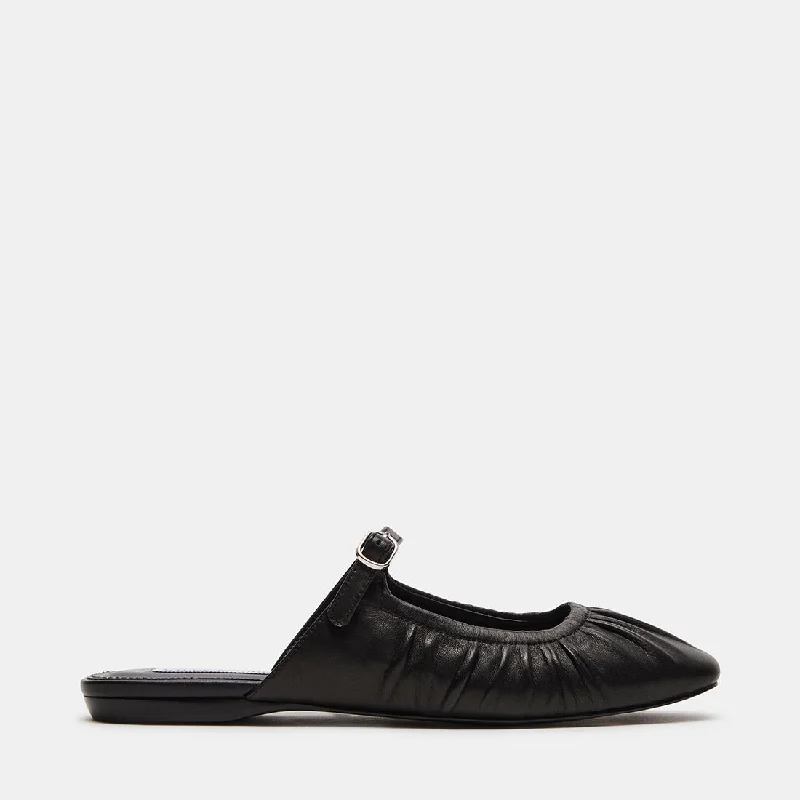 Men's loafers with a perforated leather upper for ventilationGISELEE BLACK LEATHER