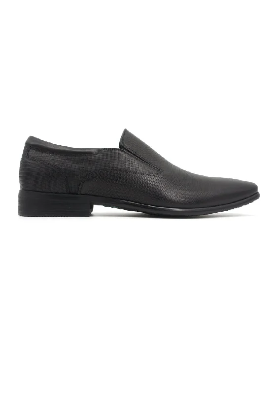 Men's loafers with a moc - toe designHanson Bootmaker Slip On - Black