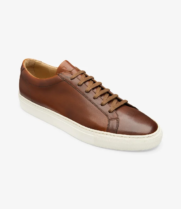 Men's casual shoes with a floral print for a unique styleLOAKE  Sprint - Leather Sneakers -  Chestnut