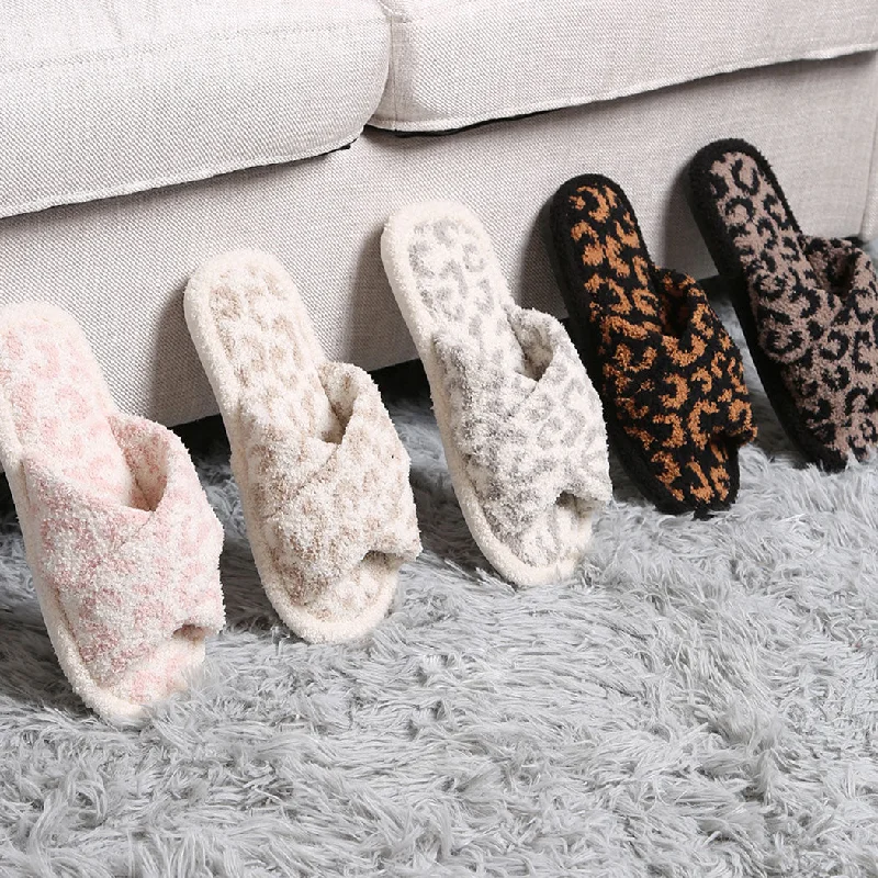 Men's slippers with a memory foam insoleLuxury Soft Crossover Leopard Pattern Slipper Pack of 6 Pairs Men's slippers with a memory foam insoleLuxury Soft Crossover Leopard Pattern Slipper Pack of 6 Pairs