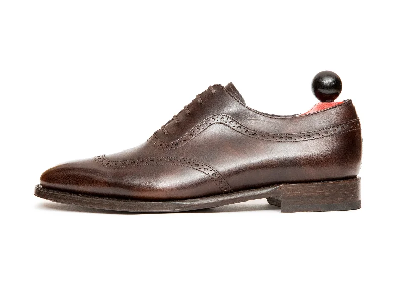 Men's Oxford shoes with a buckle closure and a pointed toeMedina - MTO - Dark Brown Museum Calf - LPB Last - Single Leather Sole Men's Oxford shoes with a buckle closure and a pointed toeMedina - MTO - Dark Brown Museum Calf - LPB Last - Single Leather Sole