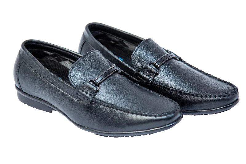 Men's loafers with a pointed toe for a stylish appearanceMENS LOAFER SHOE 401130