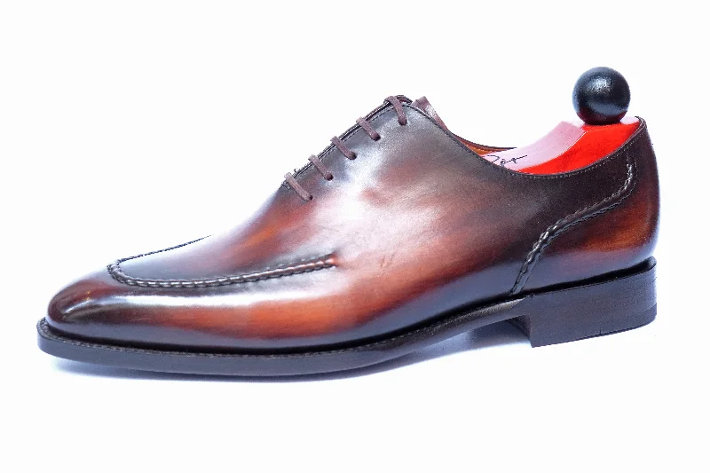Men's Oxford shoes with a smooth leather upper and a leather solePatina Woody - MTO - Whittier