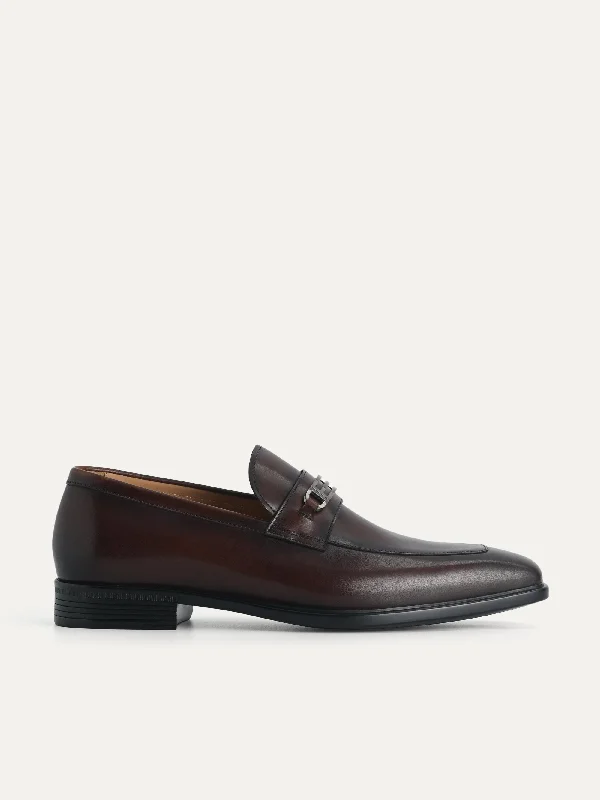 Men's loafers with a pointed toe for a stylish appearanceLeather Loafers