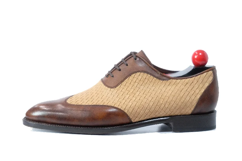 Men's Oxford shoes with a decorative inlay on the toeRainier - MTO - Copper Museum Calf / Braided Nude Suede - SEA Last - Single Leather Sole Men's Oxford shoes with a decorative inlay on the toeRainier - MTO - Copper Museum Calf / Braided Nude Suede - SEA Last - Single Leather Sole