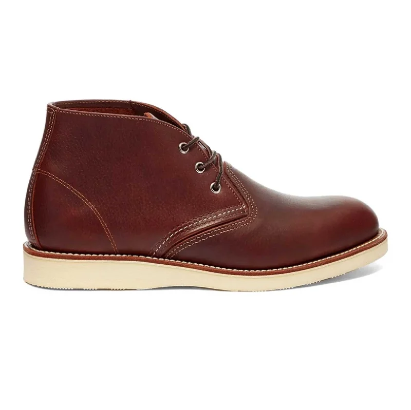Men's Oxford shoes with a wingtip design and leather soleRed Wing Men's Work Chukka 3141 Briar Slick Men's Oxford shoes with a wingtip design and leather soleRed Wing Men's Work Chukka 3141 Briar Slick