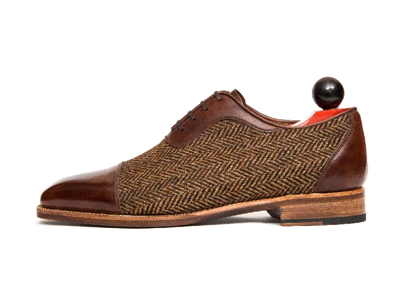 Men's Oxfords with a contrast stitching on the weltSeaport - MTO - Walnut Museum Calf / Gold Tweed - LPB Last - Natural Single Leather Sole Men's Oxfords with a contrast stitching on the weltSeaport - MTO - Walnut Museum Calf / Gold Tweed - LPB Last - Natural Single Leather Sole
