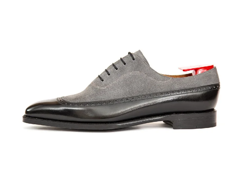 Brogue - perforated men's Oxfords for a traditional lookSebastien - MTO - Black Calf / Light Grey Suede - LPB Last - Single Leather Sole Brogue - perforated men's Oxfords for a traditional lookSebastien - MTO - Black Calf / Light Grey Suede - LPB Last - Single Leather Sole
