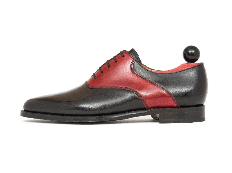 Men's Oxford shoes with a buckle closure and a pointed toeStefano - MTO - Black Calf / Red Calf Saddle - JKF Last - Single Leather Sole Men's Oxford shoes with a buckle closure and a pointed toeStefano - MTO - Black Calf / Red Calf Saddle - JKF Last - Single Leather Sole