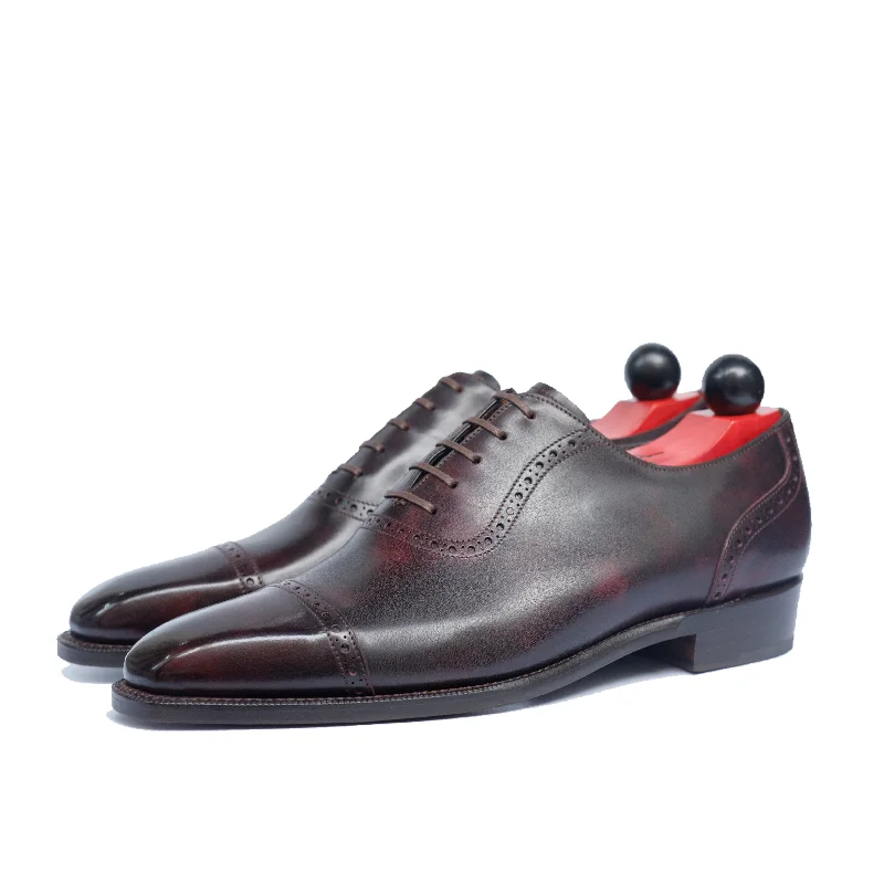 Men's Oxfords with a cap - toe design and a rubber heelSunnyside - Plum Museum Calf Men's Oxfords with a cap - toe design and a rubber heelSunnyside - Plum Museum Calf