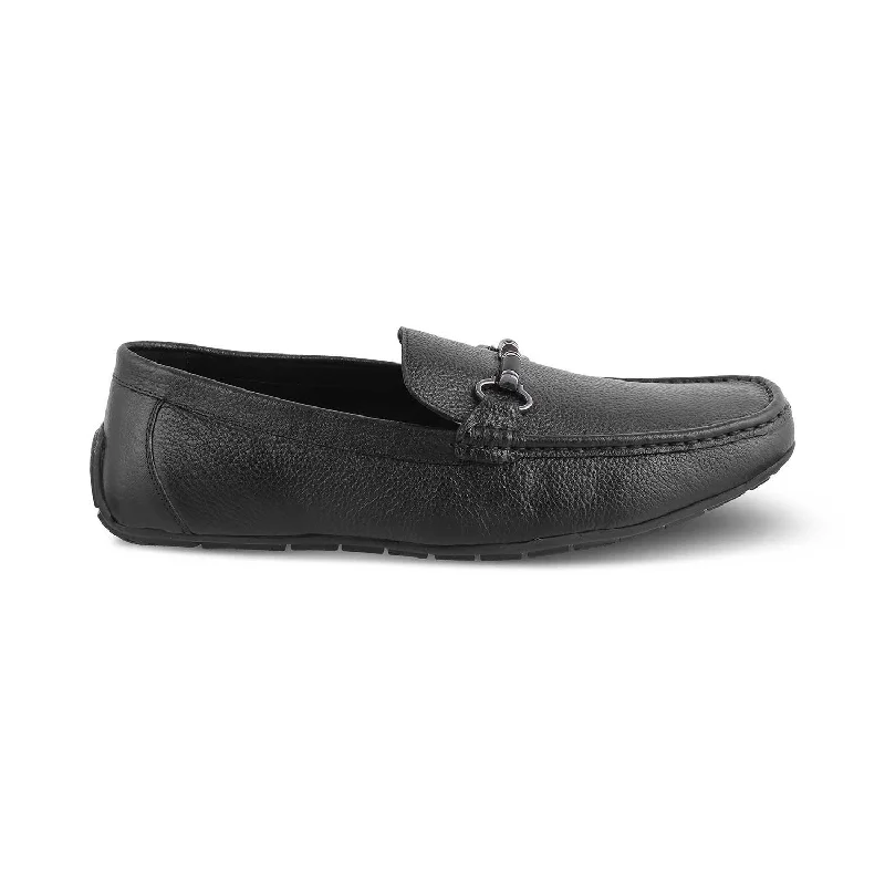 Men's loafers with a pointed toe for a stylish appearanceThe Robuk Black Men's Leather Driving Loafers Tresmode