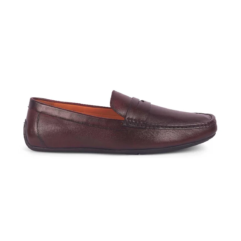 Men's loafers with a stretchy side panel for a better fitTresmode Monto Wine Men's Leather Penny Driving Loafers