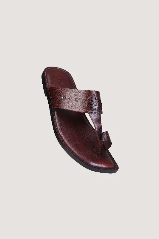 Men's slippers with a padded footbed for all - day comfortVegetable Tanned Leather Kolhapuri