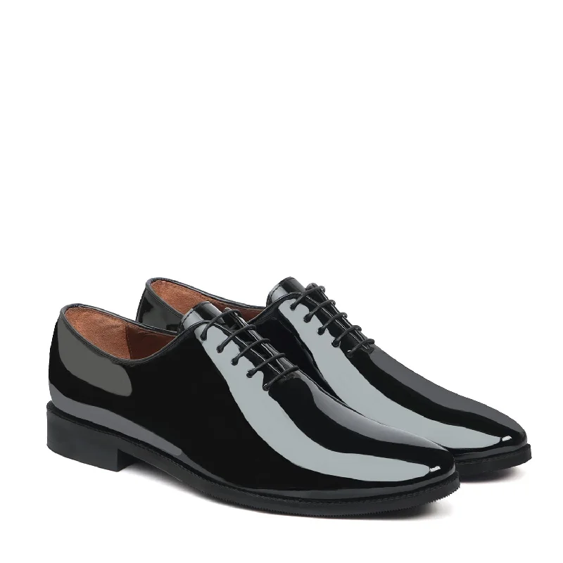 Men's Oxford shoes with a decorative inlay on the toeBlack Patent Whole Cut/One-Piece Oxford Leather Lace-Up Shoes For Men By Brune & Bareskin Men's Oxford shoes with a decorative inlay on the toeBlack Patent Whole Cut/One-Piece Oxford Leather Lace-Up Shoes For Men By Brune & Bareskin