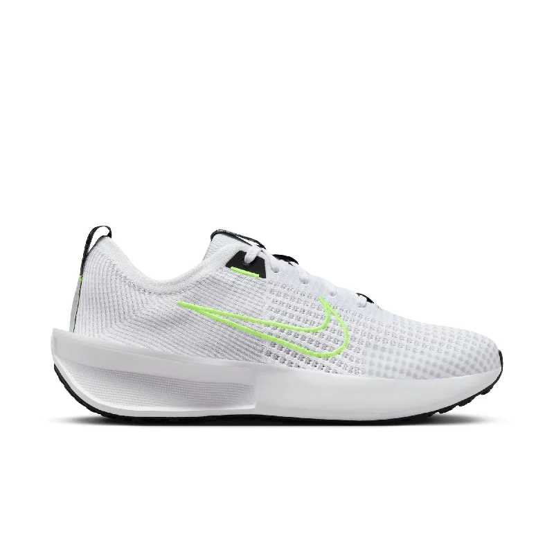 Reflective men's running shoes for low - light visibilityMen's Nike Interact Run