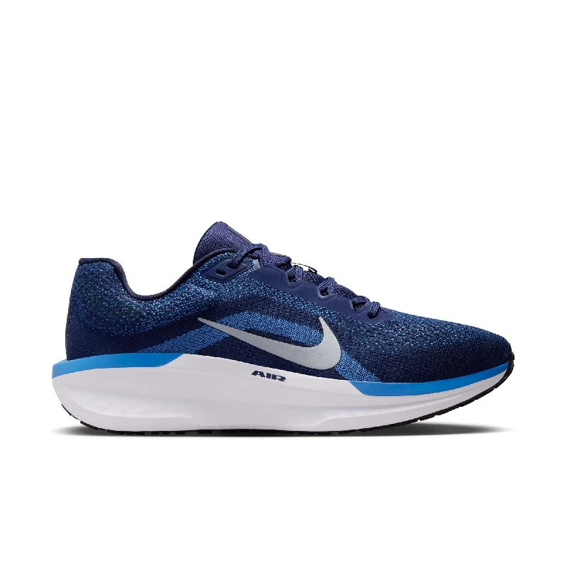 Men's running shoes with a stability control systemMen's Nike Winflo 11