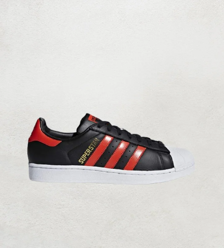 Men's sneakers with a leather lining for breathabilityAdidas Superstar Shoes For Men's